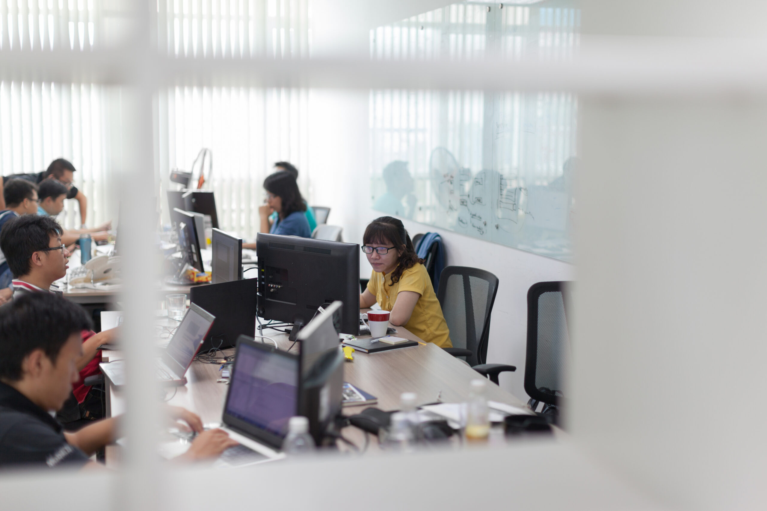 Employee Health Insurance vs Personal Health Insurance: A Singaporean Perspective